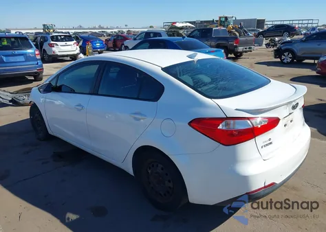2016 Kia Forte Lx z USA, uszkodzony, nr VIN KNAFX4A69G5521731